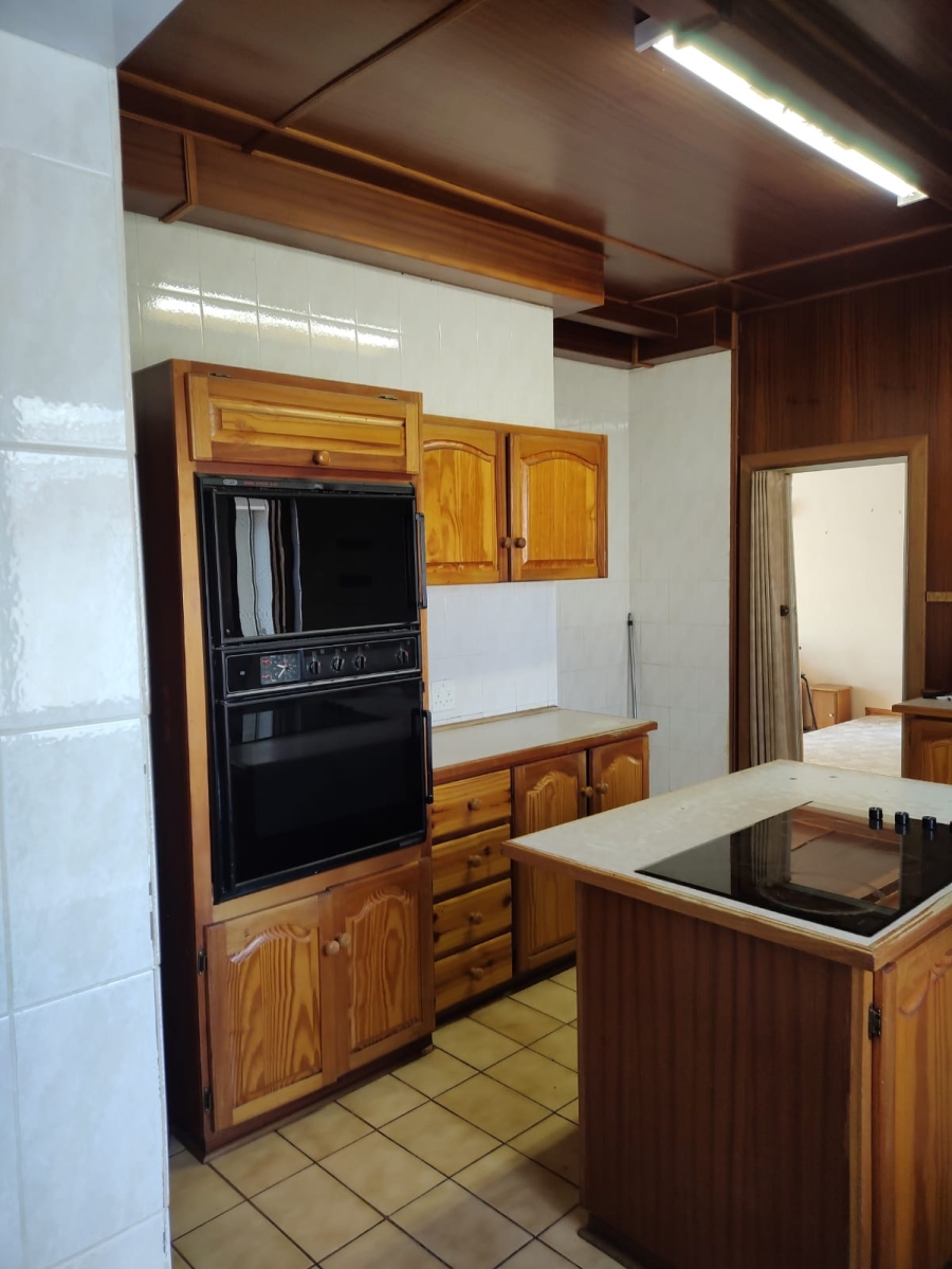 5 Bedroom Property for Sale in Virginia Free State